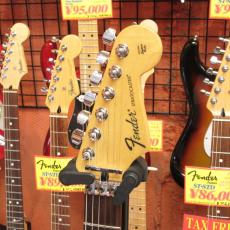 Fender Standard Stratocaster HSS with Locking Tremolo_3