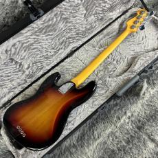 Fender American Professional II Jazz Bas 3-Color Sunburst_7