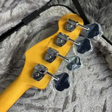 Fender American Professional II Jazz Bas 3-Color Sunburst_9