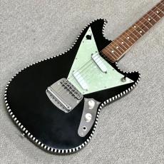Caramel’s Guitar Kitchen M1 Black Olive