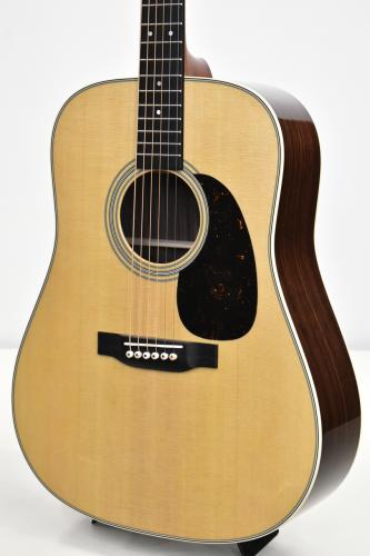 Martin 【クロサワ横浜店】D-28 #3056427【木目も色も良いローズウッドサイド&バック】