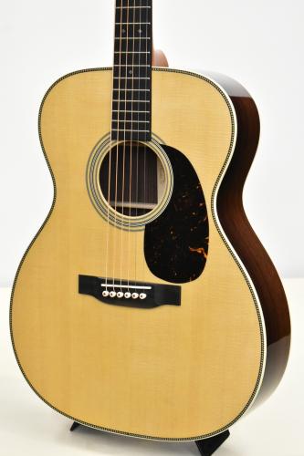 Martin 【クロサワ横浜店】000-28 #3029889【真っすぐな木目が魅力】