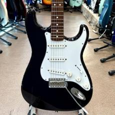 Fender Japan ST-STD