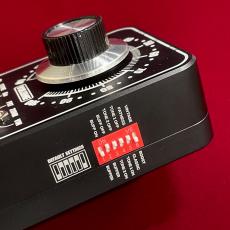 KING TONE GUITAR miniFUZZ V2 Black 【SiとGeのサウンドを1台に!】_4