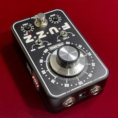 KING TONE GUITAR miniFUZZ V2 Black 【SiとGeのサウンドを1台に!】_5