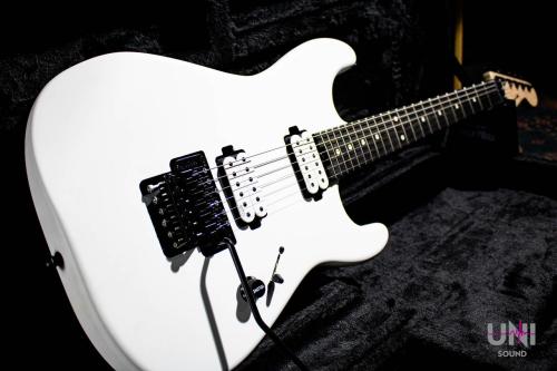 Charvel Jim Root Signature Pro-Mod San Dimas Style 1 HH FR E Satin White 2022