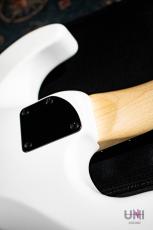 Charvel Jim Root Signature Pro-Mod San Dimas Style 1 HH FR E Satin White 2022_7