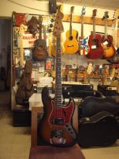 Fender JAZZ BASS (1966)_2