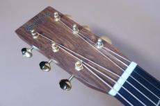 Martin 0-28 Honduran Custom Shop Oder Model / Solid Sitka Spruce Top (VTS)・Solid Premium Honduras Rosewood Side and Back・Genuine Mahogany Neck・Diamond & Square Inlay・Ebony Fingerboard and Bridge・Long_8