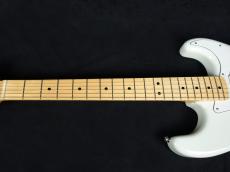Fender FSR Collection 2024 Made in Japan Traditional Late 60s Stratocaster Olympic White_4