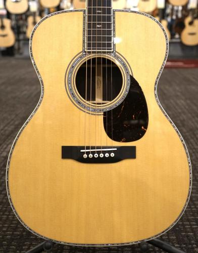 Martin 【個体演奏動画あり】OM-42 Standard 2025 S/N 2945089【均整の取れた煌めく音】