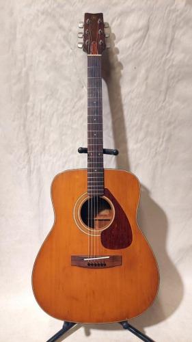 YAMAHA FG-200
