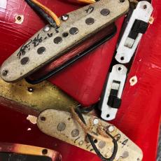 Fender  1965 Mustang Red_7