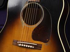 Gibson Custom Shop Murphy Lab 1942 Banner J-45 Heavy Aged ~Vintage Sunburst~_5