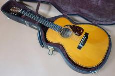 Martin CTM 0-28 KOA / Abalone Logo・Waverly Peg・Solid Spruce Top・Solid Hawaiian Koa Side and Back・Ebony Fingerboard and Bridge・Diamond &Square Inlay・Herringbone Trim・Maple Binding・Tortoise Pick-guard【With Ori