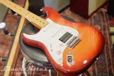 Fender 2018 Standard Stratocaster Plus Top Left handed (Aged Cherry Burst)_2