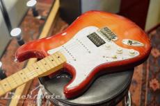 Fender 2018 Standard Stratocaster Plus Top Left handed (Aged Cherry Burst)_4