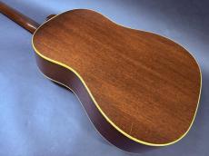 Gibson J-50 / Spruce Top・Mahogany Side and Back・Jacaranda Fingerboard・Mahogany Neck・Normal Saddle・Jacaranda Bridge・Large Pick guard・Nut 39mm【With Chipboard Case】1967年製_8