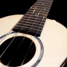 Ko'olau Concert C100SP - Adirondack spruce / Hawaiian koa -_10