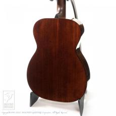 Martin 00-18_3