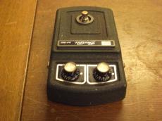 Roland AF-60 BeeGee_2