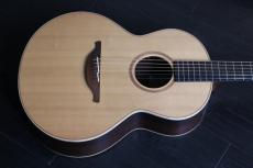 Lowden S-32　_3