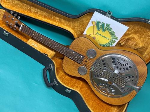Dobro HOUND DOG ROUND NECK