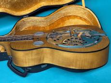 Dobro HOUND DOG ROUND NECK_4