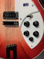 Rickenbacker 2006 360/12 C63 ファーストロッド!!_5