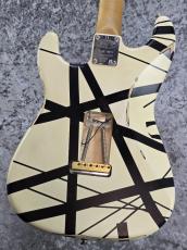 EVH STRIPED SERIES '78 ERUPTION  -White with Black Stripes Relic-   別売りハードケース付き!「USED」_4