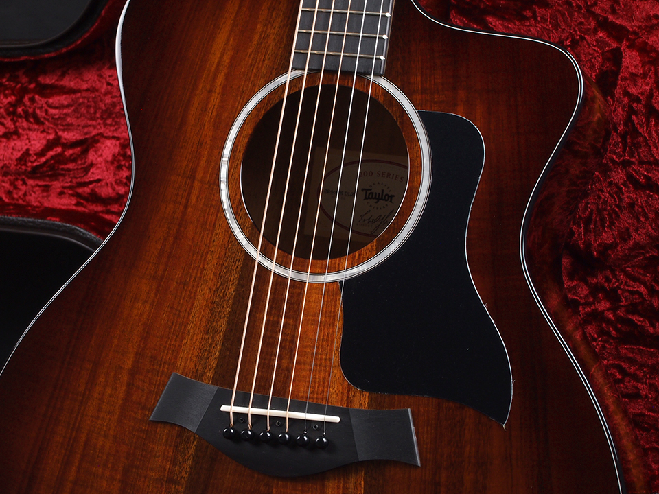 224ce-K DLX Hawaiian Koa Acoustic-Electric Guitar | Taylor