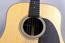 Martin 【整然としたトップの杢目が好印象】 D-28 Standard #3015973 【48回無金利】_3