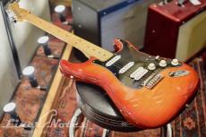Fender 2019 Player Stratocaster Plus Top (Aged Cherry Burst)_3