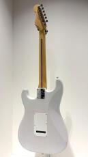 Fender Made in Japan Hybrid II 2026 Collection Stratocaster Misty Satin, Rosewood Fingerboard, Yellow Mist_6