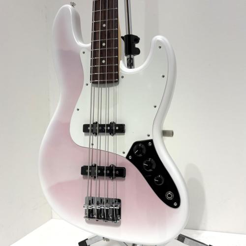 Fender Made in Japan Hybrid II 2026 Collection Jazz Bass Misty Satin, Rosewood Fingerboard, Pink Mist