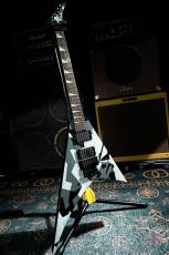 Jackson X Series Rhoads RRX24 Camo Laurel Fingerboard Winter Camo / 2022_3