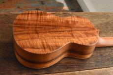 Sofla Ukes Concert Curly Hawaiian Koa_4