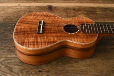Sofla Ukes Concert Curly Hawaiian Koa_7