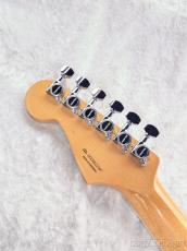 Fender 【アウトレット】Kurt Cobain Jaguar -3-Color Sunburst-【MX26022507】【3.84kg】_9