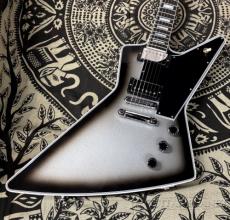 Gibson 【現地選定品】 ~Dealer Select~ Explorer Custom w/ Ebony Fingerboard Silverburst Sparkle Gloss _2