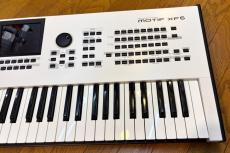 YAMAHA MOTIF XF6_3