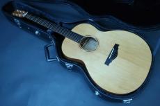 TODA Guitars (戸田 真次)A-1 STD / Solid Cedar Top・Solid Mahogany・Original Peg・Ebony Fingerboard and Bridge・Wood binding・Clear Pick guard 【With Hard Case 】2001年製