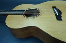 TODA Guitars (戸田 真次)A-1 STD / Solid Cedar Top・Solid Mahogany・Original Peg・Ebony Fingerboard and Bridge・Wood binding・Clear Pick guard 【With Hard Case 】2001年製_13