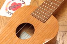 Famous FS-11G Cherry Soprano Ukulele ウクレレ(+3点初心者セット)_2