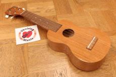 Famous FS-11G Cherry Soprano Ukulele ウクレレ(+3点初心者セット)_5