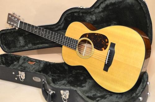 Martin 0-18 Standard　2022年製