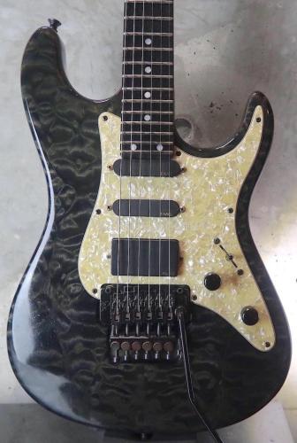 Valley Arts Custom Pro USA Quilt Maple Top 90's / Trans Black
