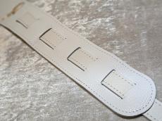 Grande uomo 桜刺しゅうストラップ ホワイトレザー_4