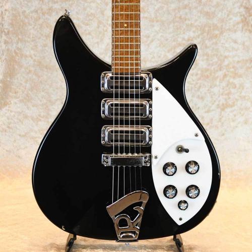 Rickenbacker 320