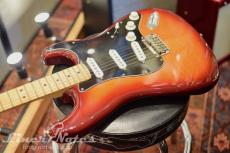 Fender 2018 Player Stratocaster Plus Top (Aged Cherry Burst)_4